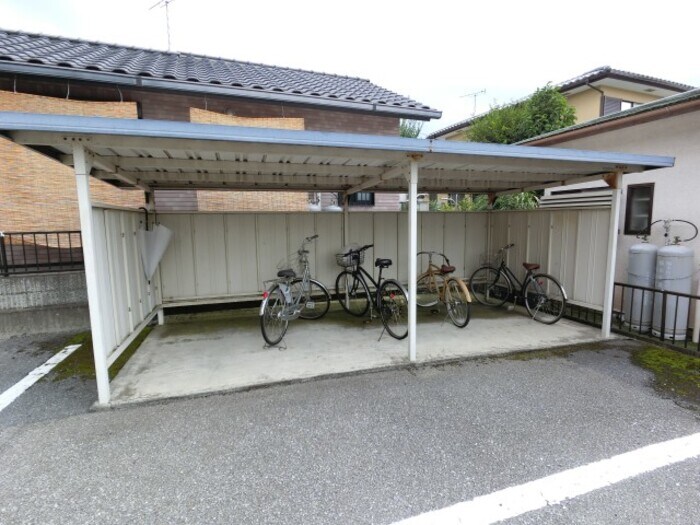 物件内観写真20　(駐輪場)