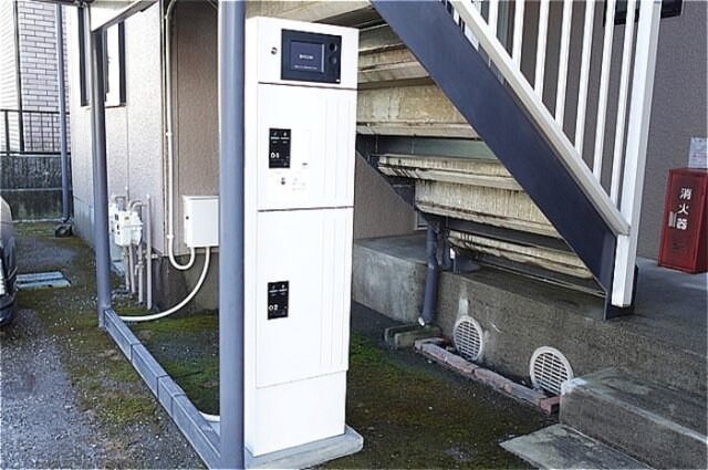 物件内観写真21　(階段下に宅配ボックス設置しました)