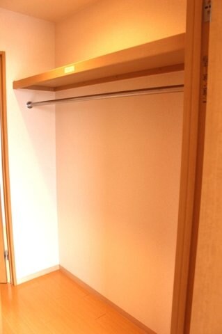 物件内観写真11　(収納)