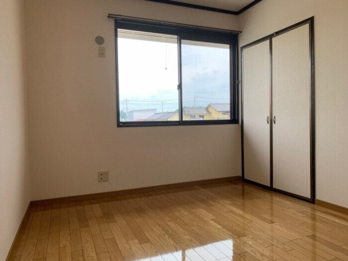 物件内観写真7　(洋室)