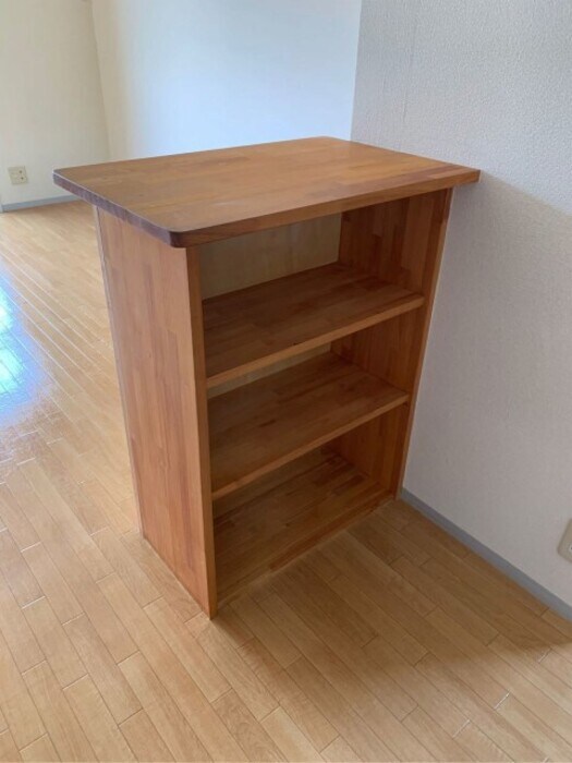 物件内観写真15　(カウンター収納棚)