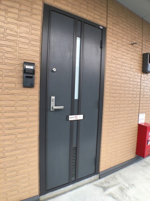 物件内観写真17　(玄関)