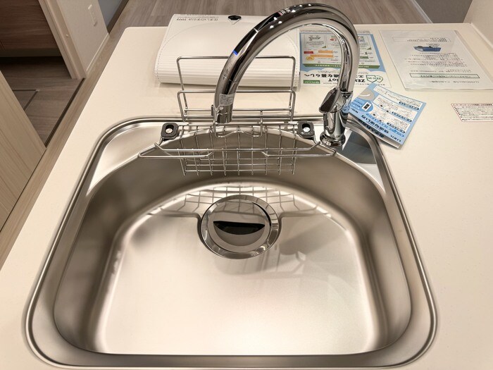 物件内観写真8　(タッチレス水栓)