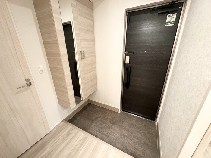 物件内観写真22　(玄関)