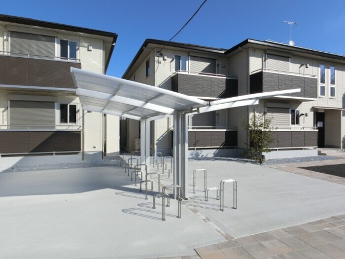 物件内観写真17　(駐輪場)