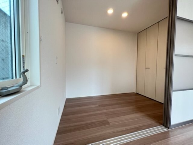 物件内観写真7　(洋室)