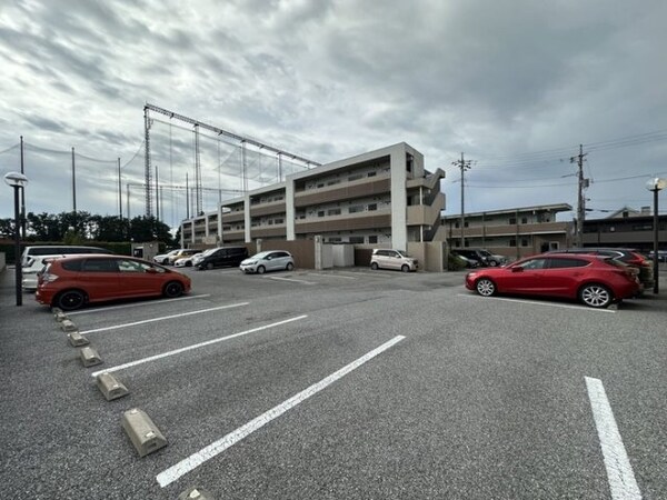 駐車場(駐車場)