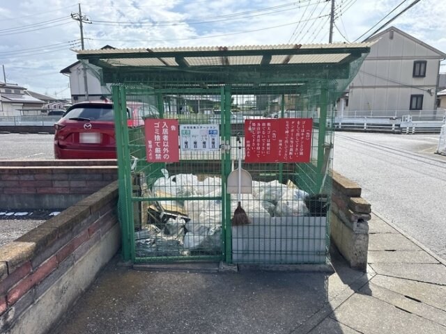 物件内観写真25　(ゴミステーション)