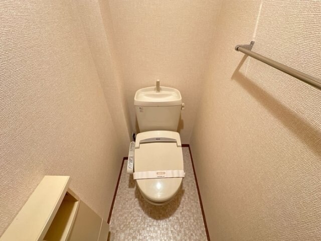 物件内観写真12　(トイレ)