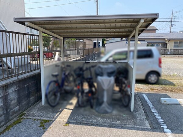 建物設備(駐輪場)