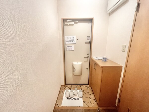 玄関(玄関)