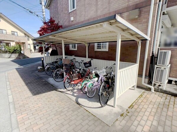 建物設備(駐輪場)