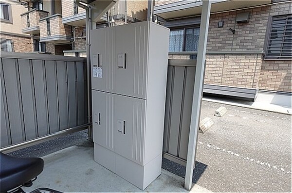 建物設備(駐輪場に宅配ボックス)