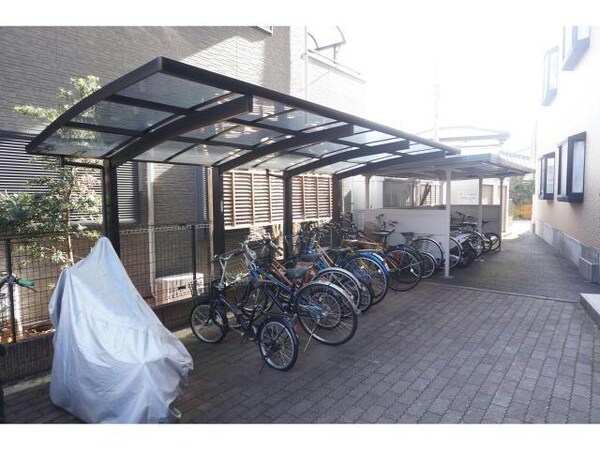 建物設備(駐輪場)