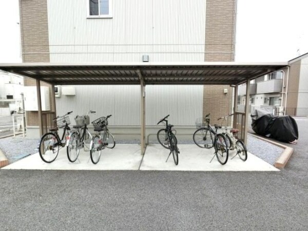 建物設備(駐輪場)