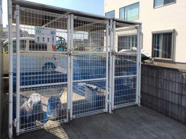 建物設備(敷地内ごみステーション)