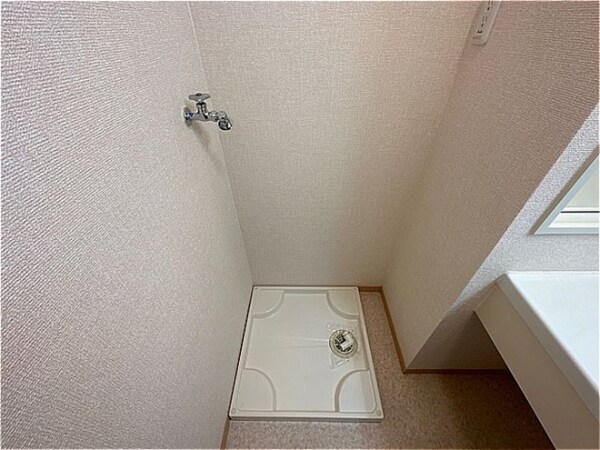 建物設備(洗濯機置き場)