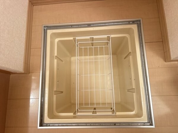 収納(床下収納)