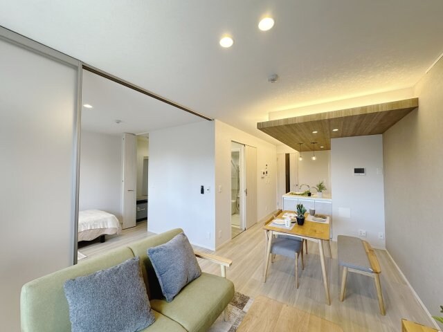 物件内観写真4　(家具・家電は展示品となります。)