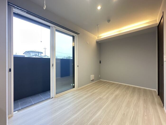 物件内観写真10　(洋室)