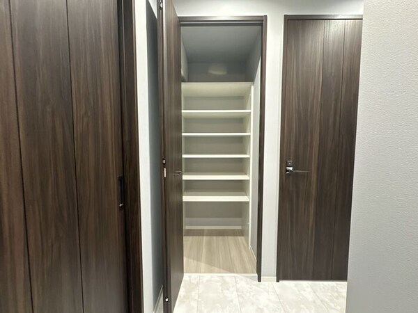 収納(ウォークインクローゼット)