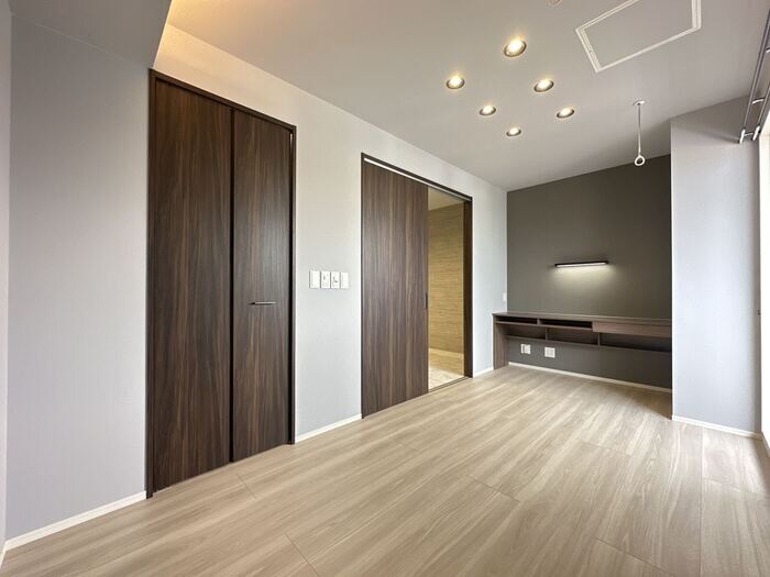 物件内観写真12　(洋室)