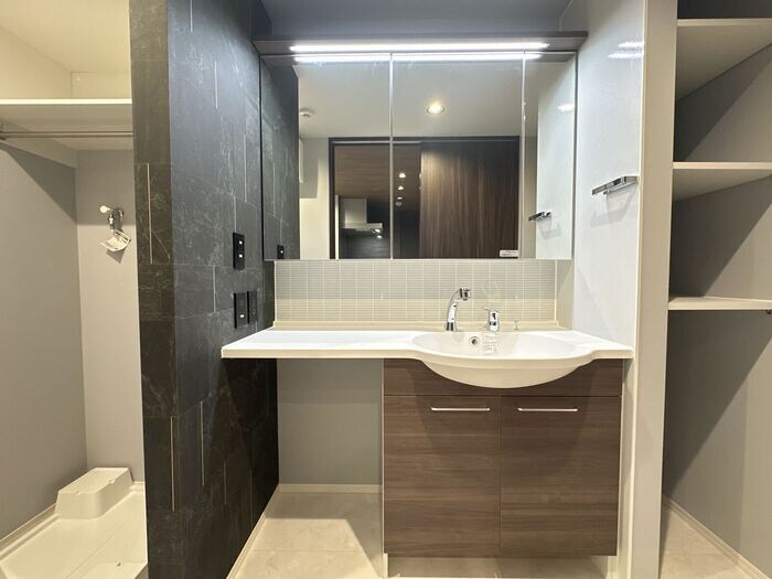 物件内観写真15　(洗面所)