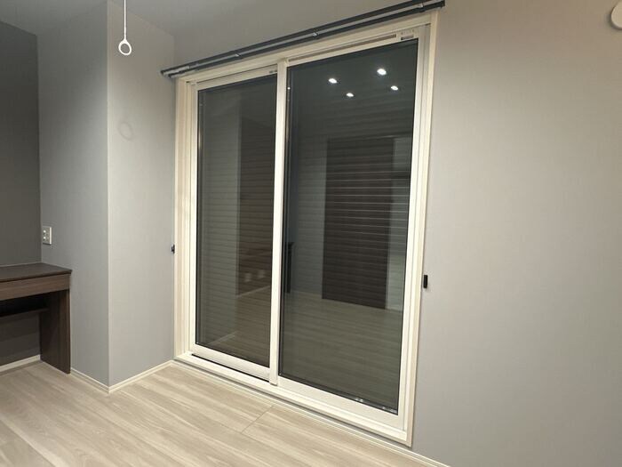 物件内観写真28　(シャッター雨戸)