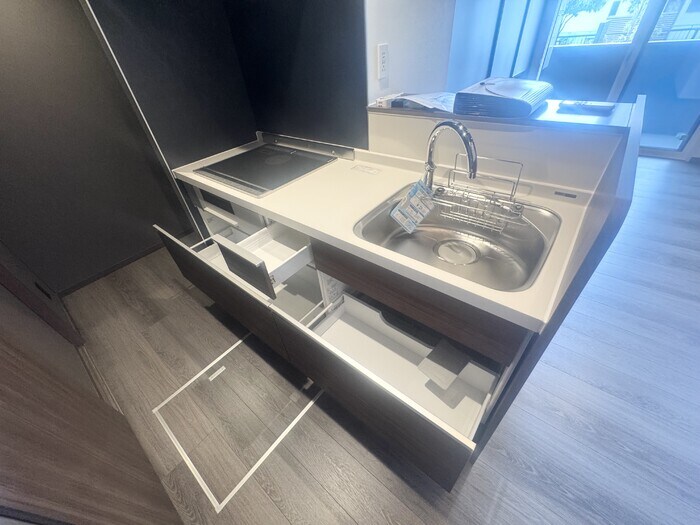 物件内観写真5　(キッチン（収納）)