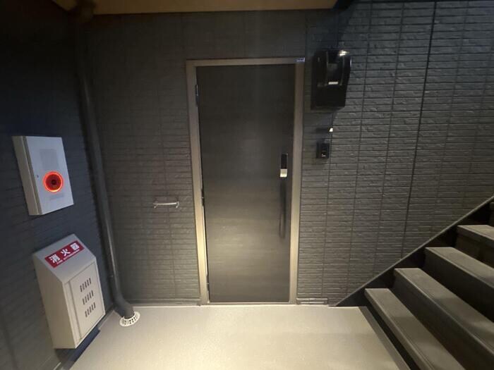 物件外観写真3　(ロビー)