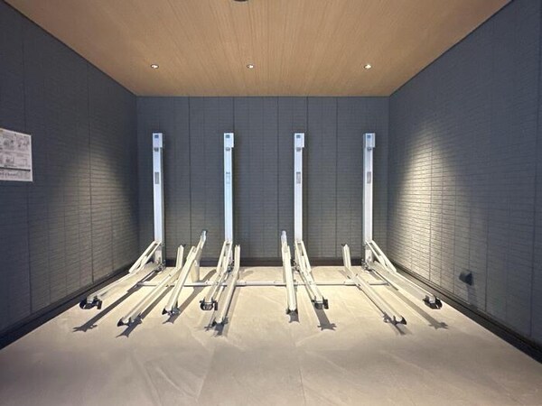 建物設備(駐輪場)