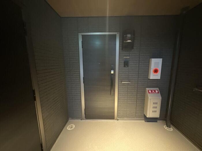 物件外観写真3　(ロビー)