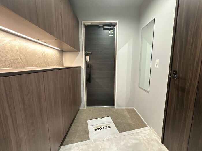 物件内観写真21　(玄関)