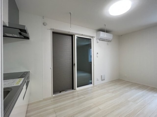 物件内観写真15　(シャッター雨戸)