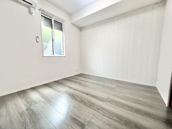 物件内観写真11　(洋室)