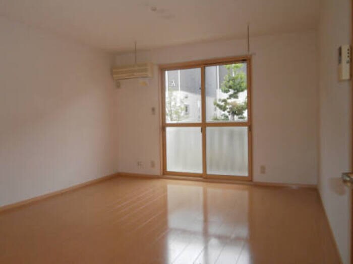 物件内観写真6　(ﾘﾋﾞﾝｸﾞ)