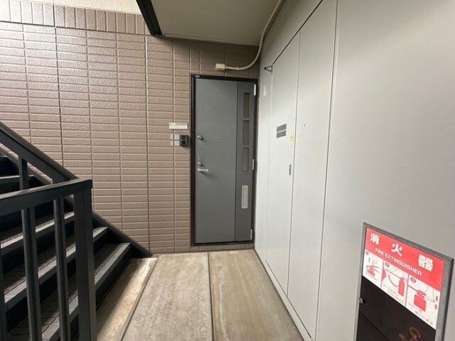 物件外観写真3　(ロビー)