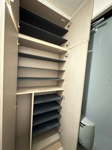 物件内観写真17　(シューズボックス)