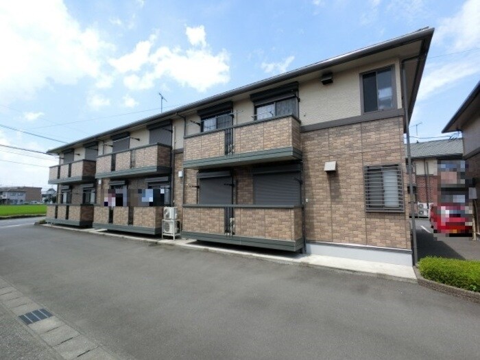 物件外観写真1　(建物外観)