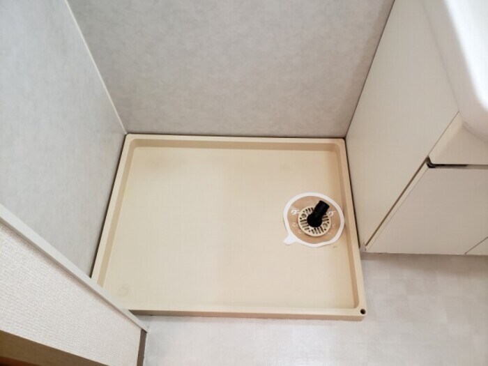 物件内観写真14　(洗濯機置き場)