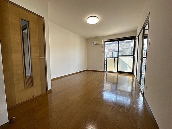 居室(リビング)