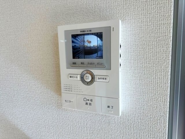 物件内観写真16　(録画機能付きカラーモニターインターホン)