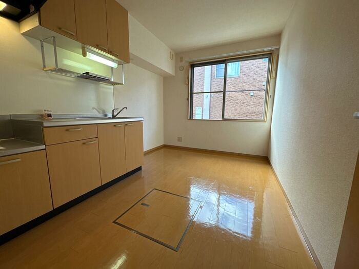 物件内観写真7　(LDK)