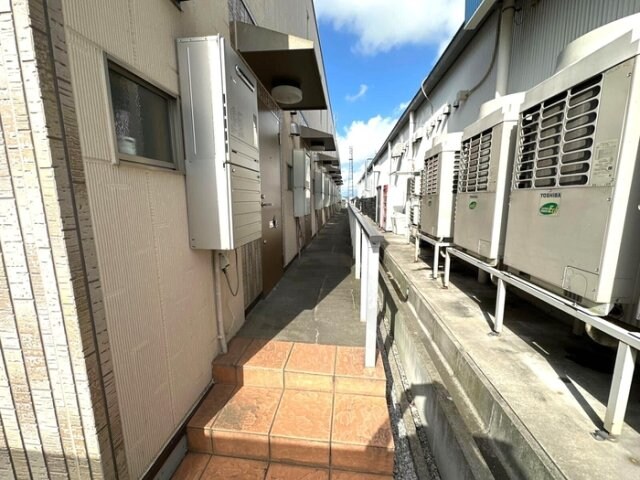 物件外観写真3　(ロビー)