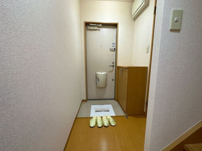 物件内観写真19　(玄関)