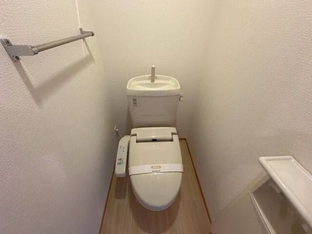 物件内観写真10　(トイレ)