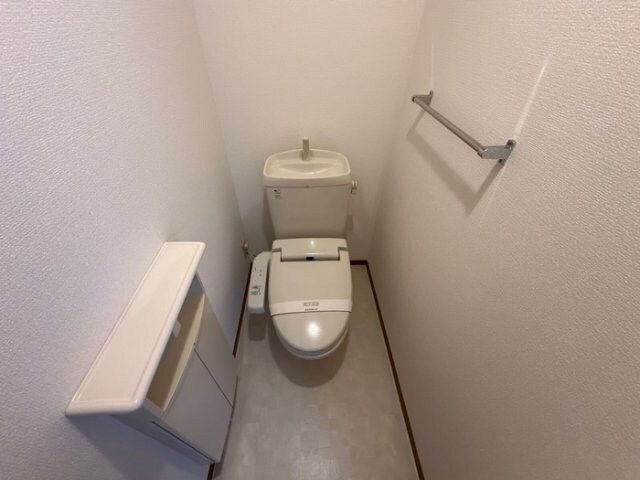 物件内観写真14　(トイレ)