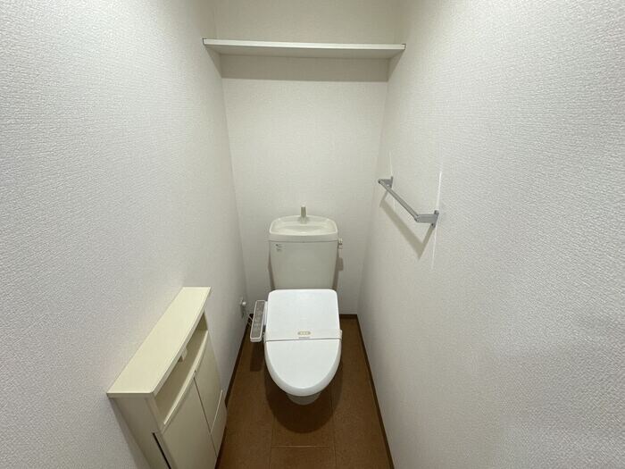 物件内観写真16　(トイレ)