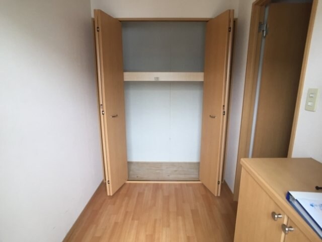 物件内観写真11　(クローゼット)