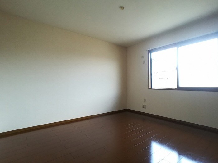 物件内観写真7　(洋室)